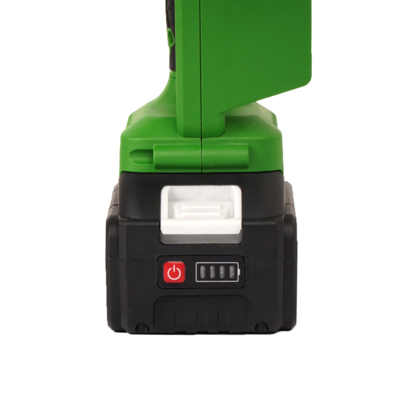 PROCRAFT SPKA32Li/ES28Libb Sada aku ručná pílaPKA32Li a aku nožnice na konáre ES28LiBB 4